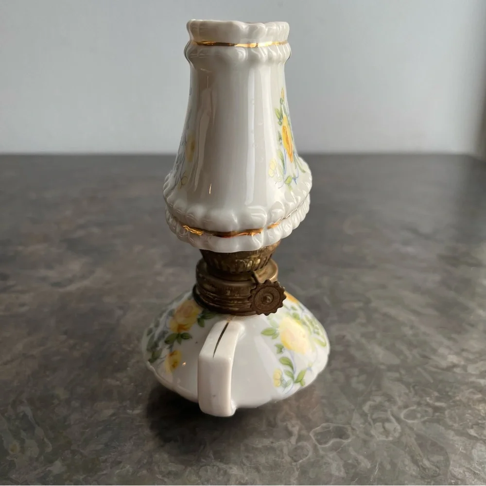 Oil Lamp Ceramic with Yellow Rose design